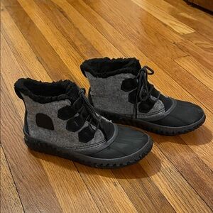 Sorel Black and Gray Winter Boots